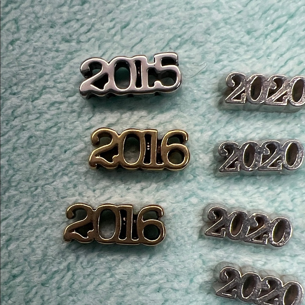 Floating Locket Charms - Picture 2 of 4